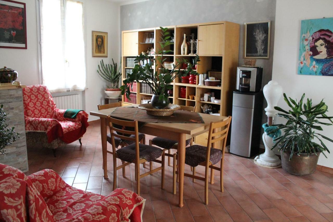 Le Ruote Bed and Breakfast Vezzano sul Crostolo Esterno foto